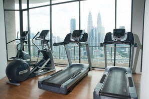 Sports facility - Apartment at Setia Sky Residences (Kuala Lumpur)