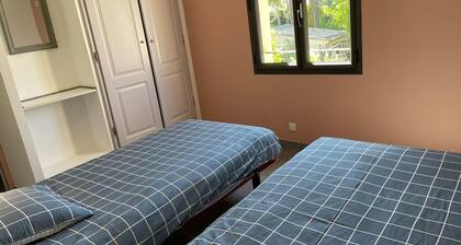 Provenzalischen, renoviertes Landhaus Tante Bertha, Komfort, Camaret-sur-Aigues