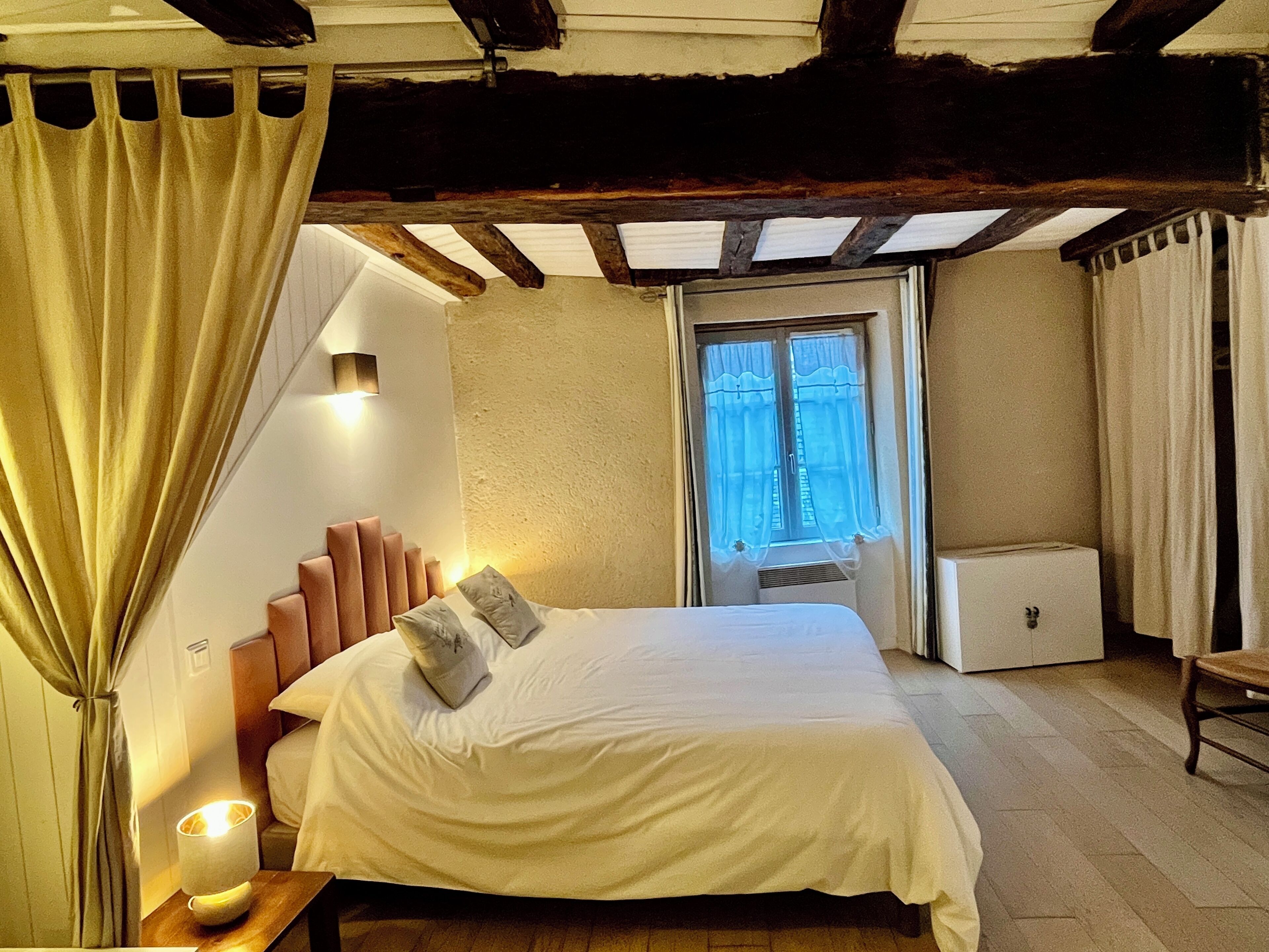 3 chambres, fer et planche à repasser, lit parapluie, Wi-Fi gratuit