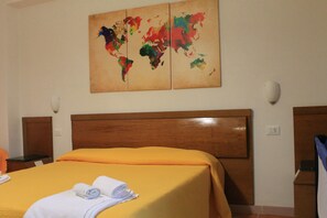 1 habitación, escritorio y sistema de insonorización 