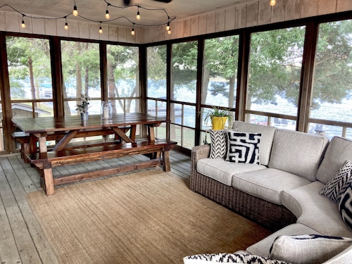 ≋  The Cottage at Sun Valley Lake  ≋