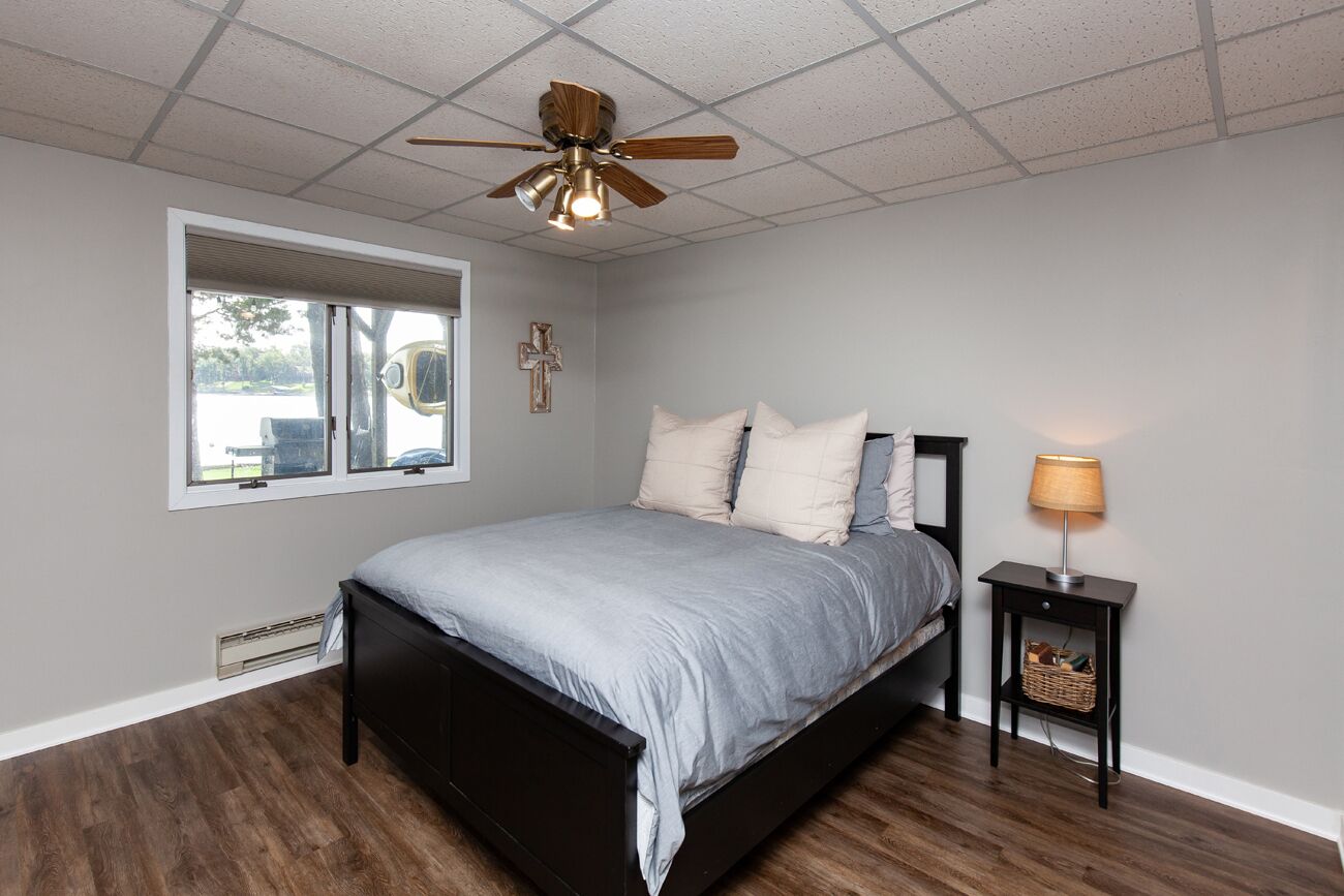 3 bedrooms, travel crib, free WiFi, bed sheets