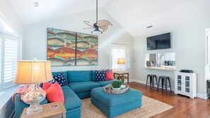 ス��マートテレビ、暖炉、テレビゲーム、DVD プレーヤー