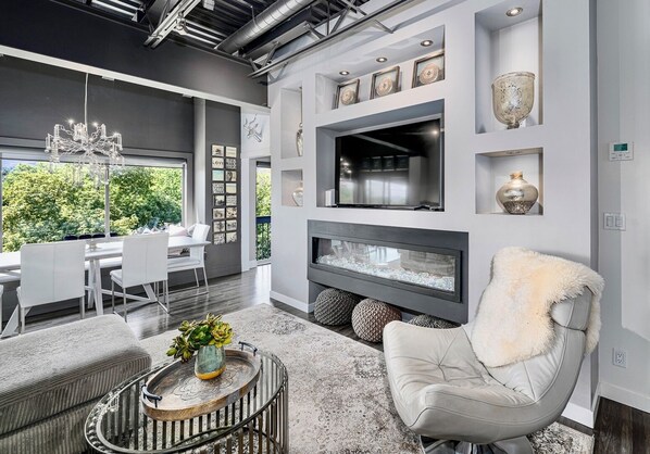 Televisio, takka, stereot