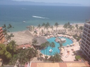 Pool - Oceanfront 2 Bedroom, Spectacular Ocean Views, 59.00/nt May-Oct, monthly rental (Puerto Vallarta)