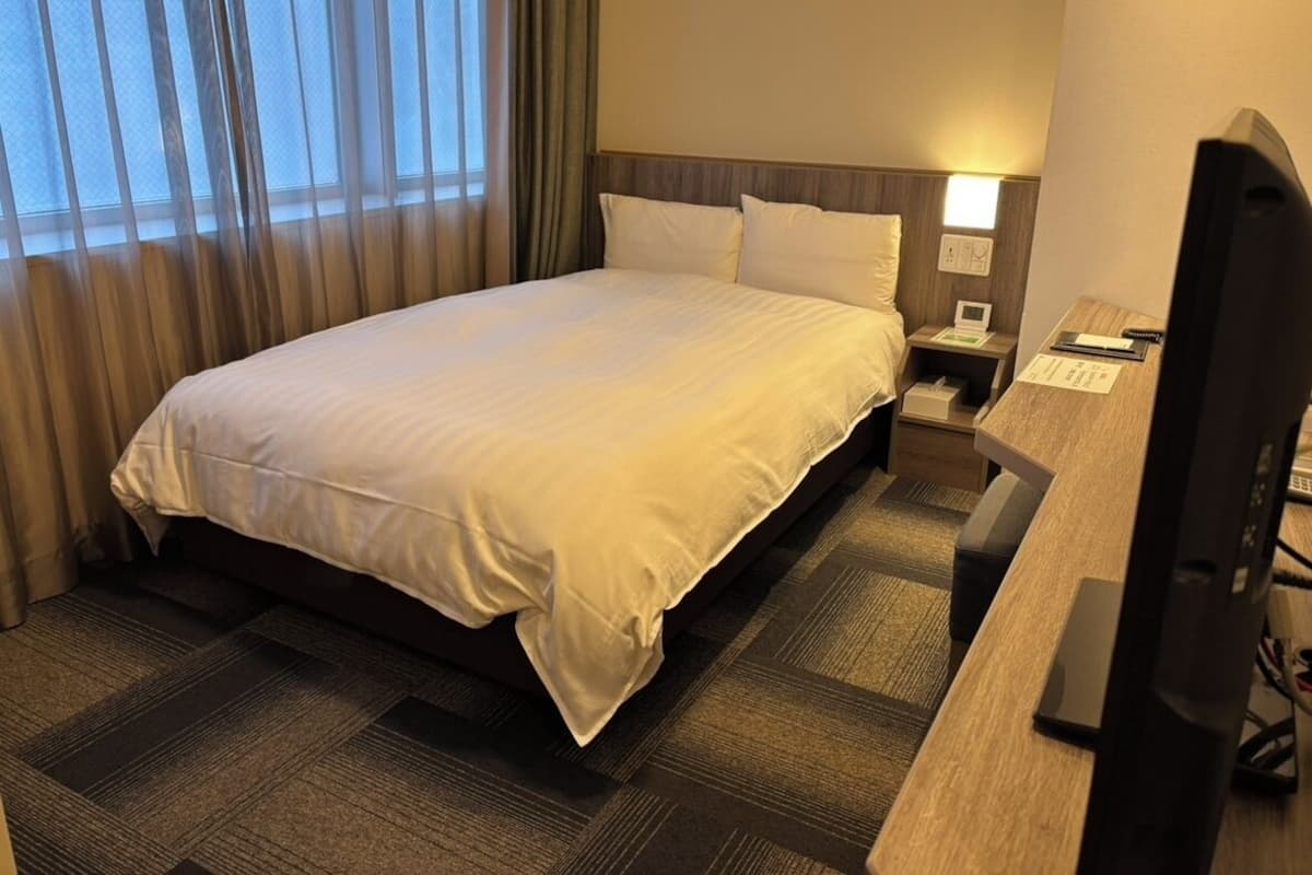 In-room safe, desk, free WiFi, bed sheets