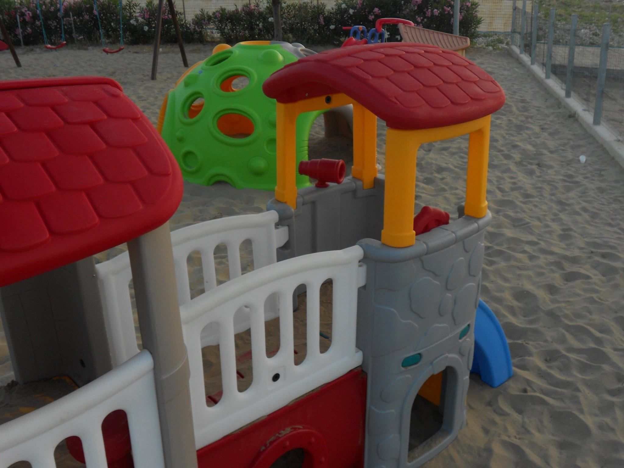 室外兒童遊樂區