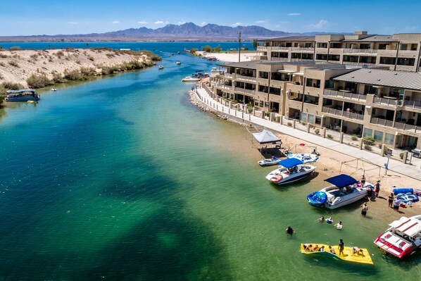 Beach - Kings View Waterfront Condo  (Lake Havasu)