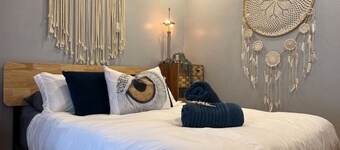 Happy, Healthy, Home in the Heart of Downtown BZN!