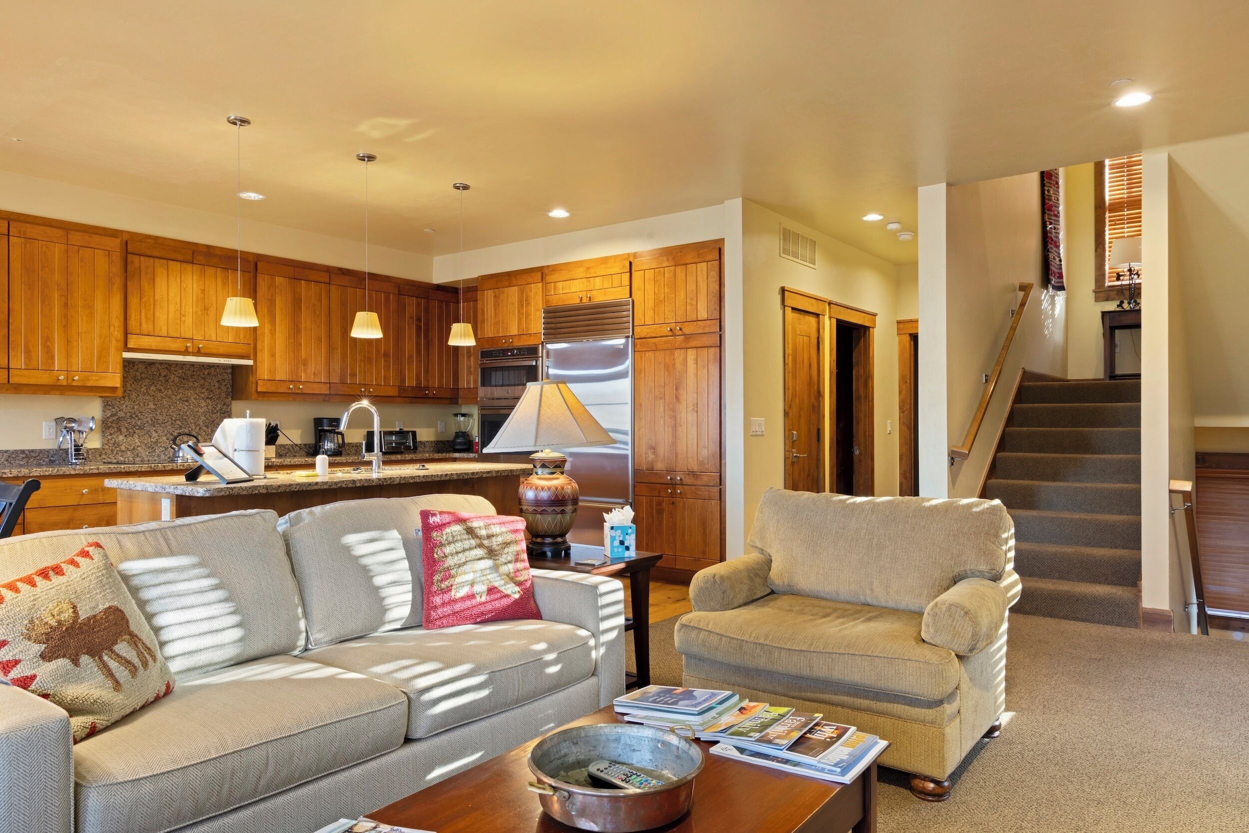 智能电视、壁炉