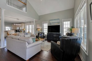 Fernseher, DVD-Player