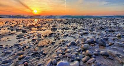 Your Hilltop Hideaway ~ Newly-Remodeled!