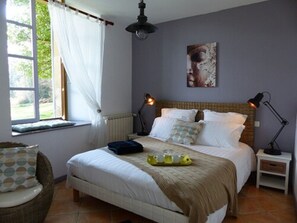 Double Room (Key West, Toscane, Brooklyn) | Individually decorated, individually furnished, desk, soundproofing - Maison d'Hôtes du Domaine Fournié (Tarascon-sur-Ariege)