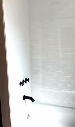 Hair dryer, towels - Charming Bright Apartment, Parking, 20 mins to NYC (Jersey City)