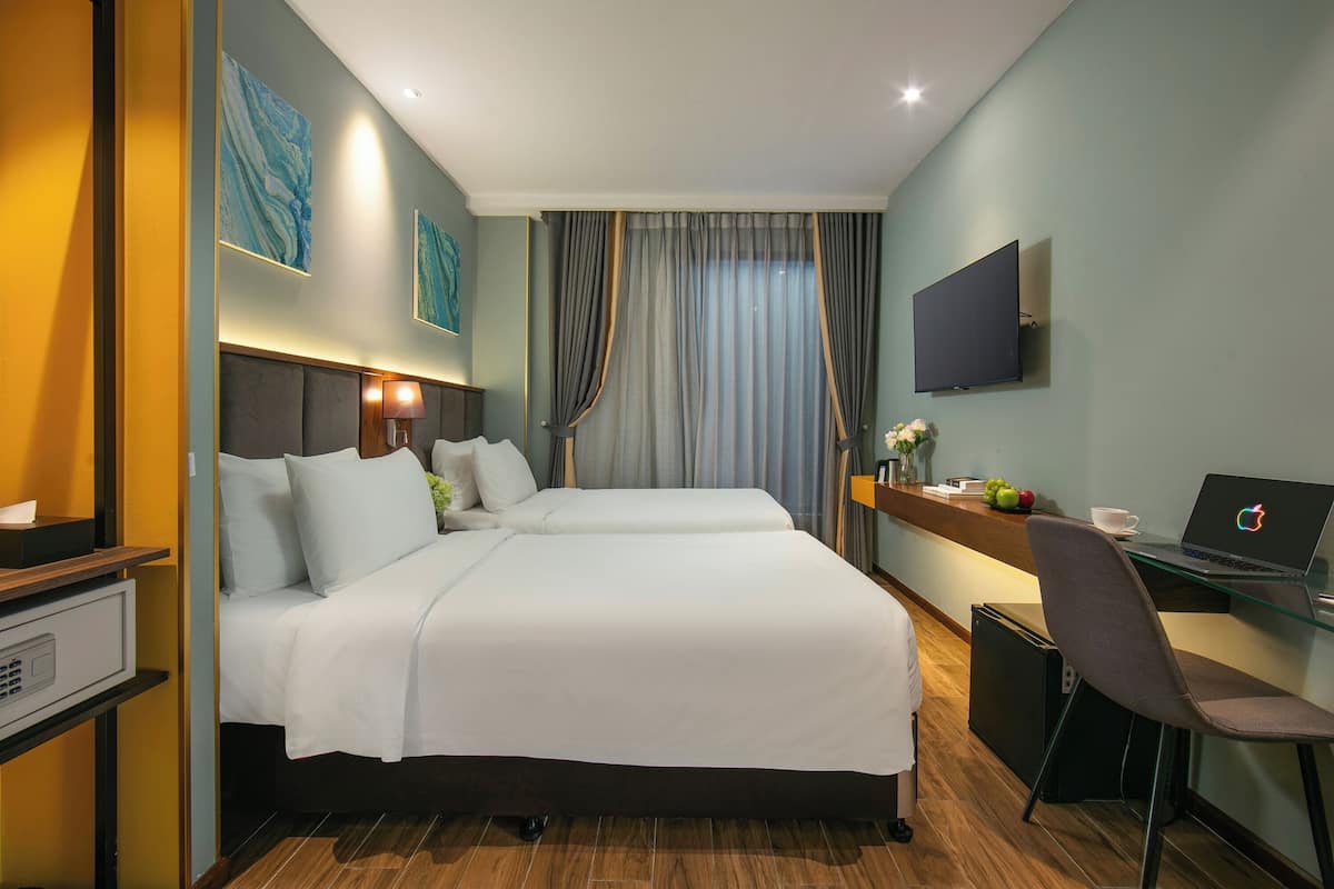 Superior Twin Room | Premium bedding, pillowtop beds, in-room safe, desk