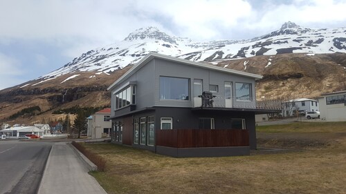 Seyðisfjörður Apartment