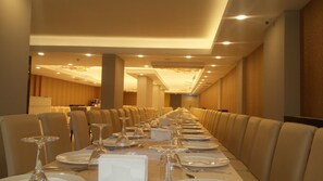 Breakfast, lunch, dinner served; Turkish cuisine  - Konak Park Hotel (Akçaabat)