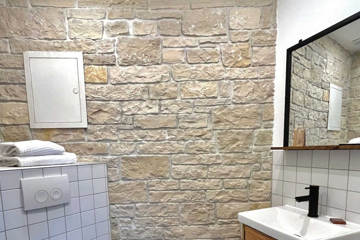 Luxury Room | Bathroom