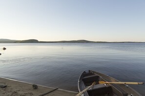 On the beach - Wilderness Hotel Inari & Igloos (Inari)