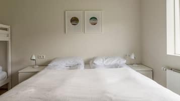 Quadruple Room, Private Bathroom | Blackout curtains, iron/ironing board, free WiFi, bed sheets
