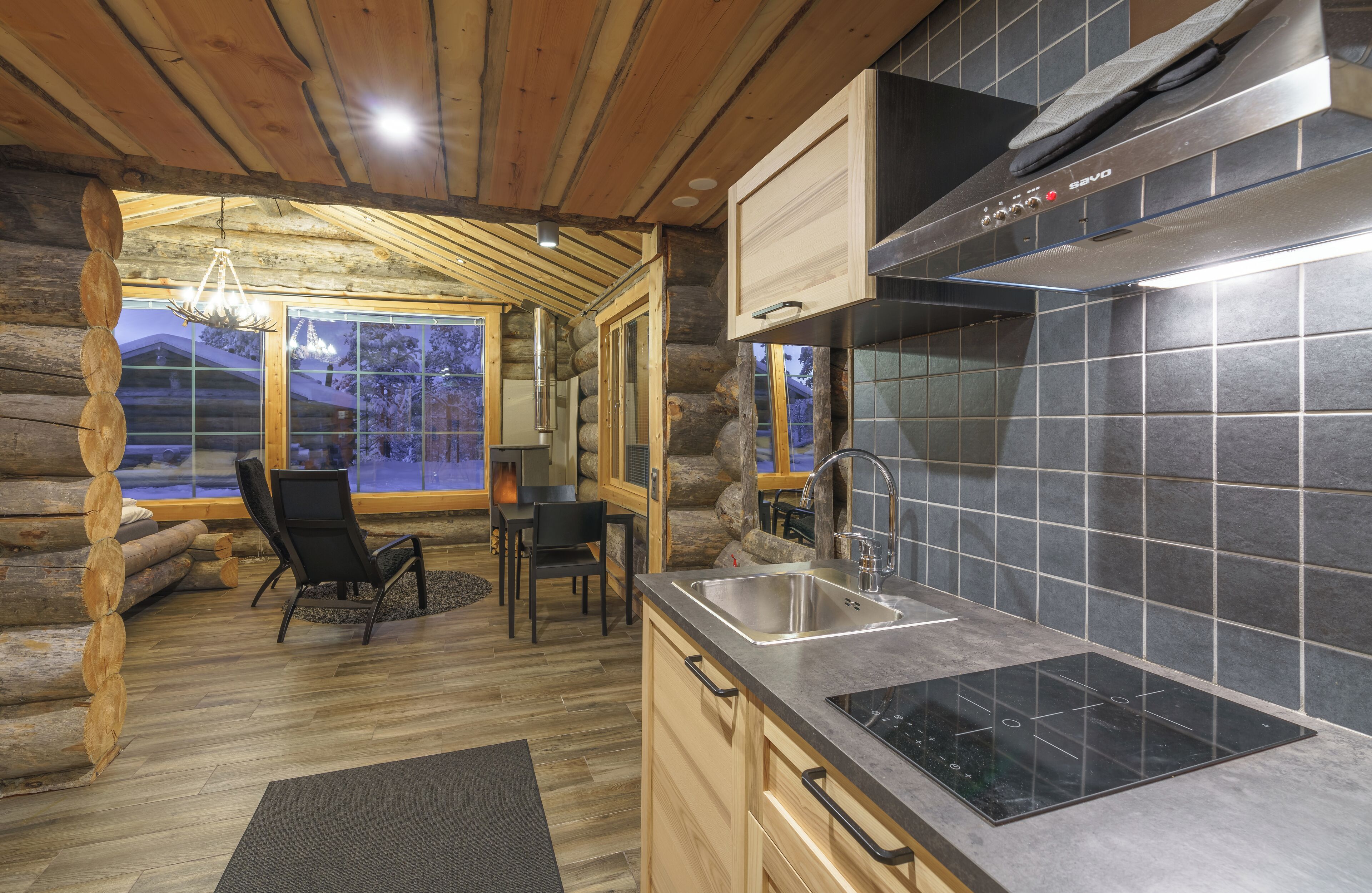 panorama log cabin | 1 bedroom, desk, laptop workspace, bed sheets