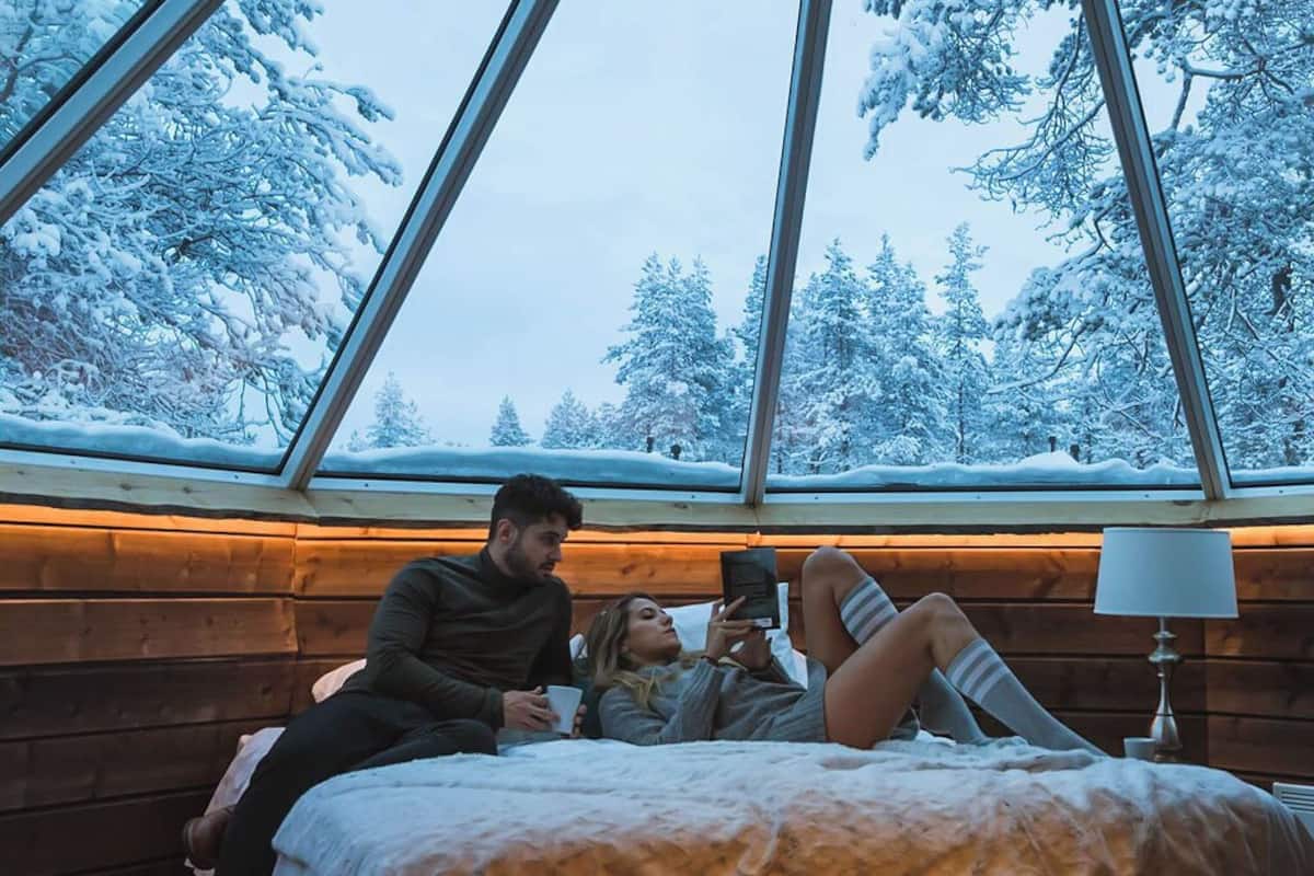 aurora cabin | 1 bedroom, desk, laptop workspace, bed sheets