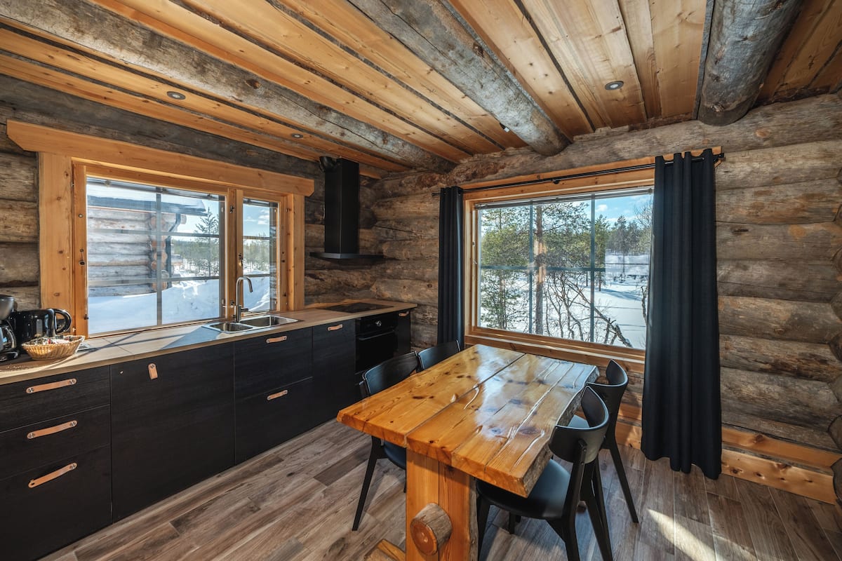 riverside log cabin | 1 bedroom, desk, laptop workspace, bed sheets