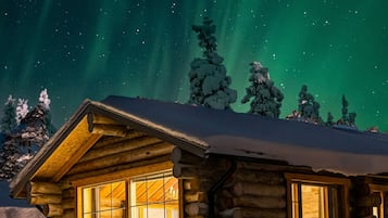 Panorama Log Cabin | Skrivebord, skrivebord for bærbar PC og sengetøy