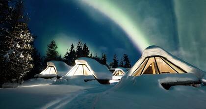 Wilderness Hotel Muotka & Igloos