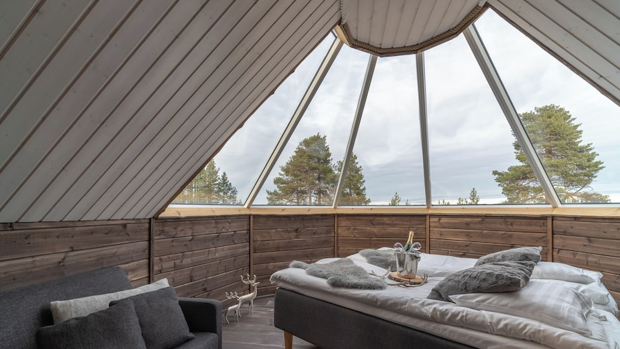 Wilderness Hotel Nellim & Igloos