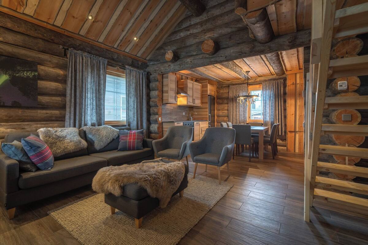 Two-Bedroom Villa with Loft and Sauna | Wohnbereich