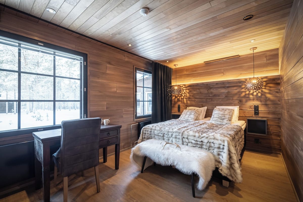 wilderness room | 1 bedroom, bed sheets