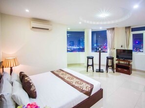 Minibar, in-room safe, desk, free WiFi - Talia Boutique Hotel (Da Nang)