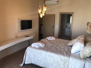 Habitación doble estándar | Minibar, wifi gratis y ropa de cama 