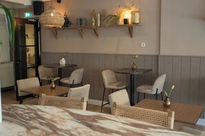 Gratis frukostbuffé varje dag 