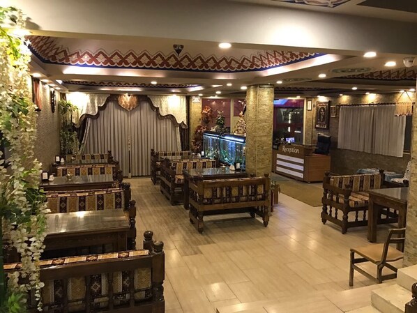 Free daily buffet breakfast - Ahranis Hotel (Sanliurfa)