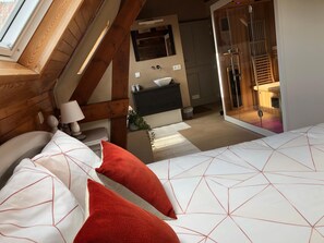 隔音、婴儿床、免费 WiFi、床单