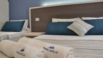 Deluxe Room | Premium bedding, desk, iron/ironing board, free WiFi