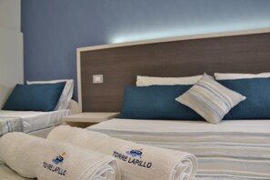 Kamar Deluks | Seprai premium, meja kerja, setrika/meja setrika, dan Wi-Fi gratis