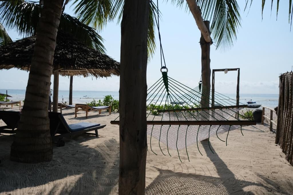 Suite, Oceanfront | 1 bedroom, premium bedding, free WiFi, bed sheets