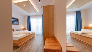 1 bedroom, Frette Italian sheets, hypo-allergenic bedding, down duvets