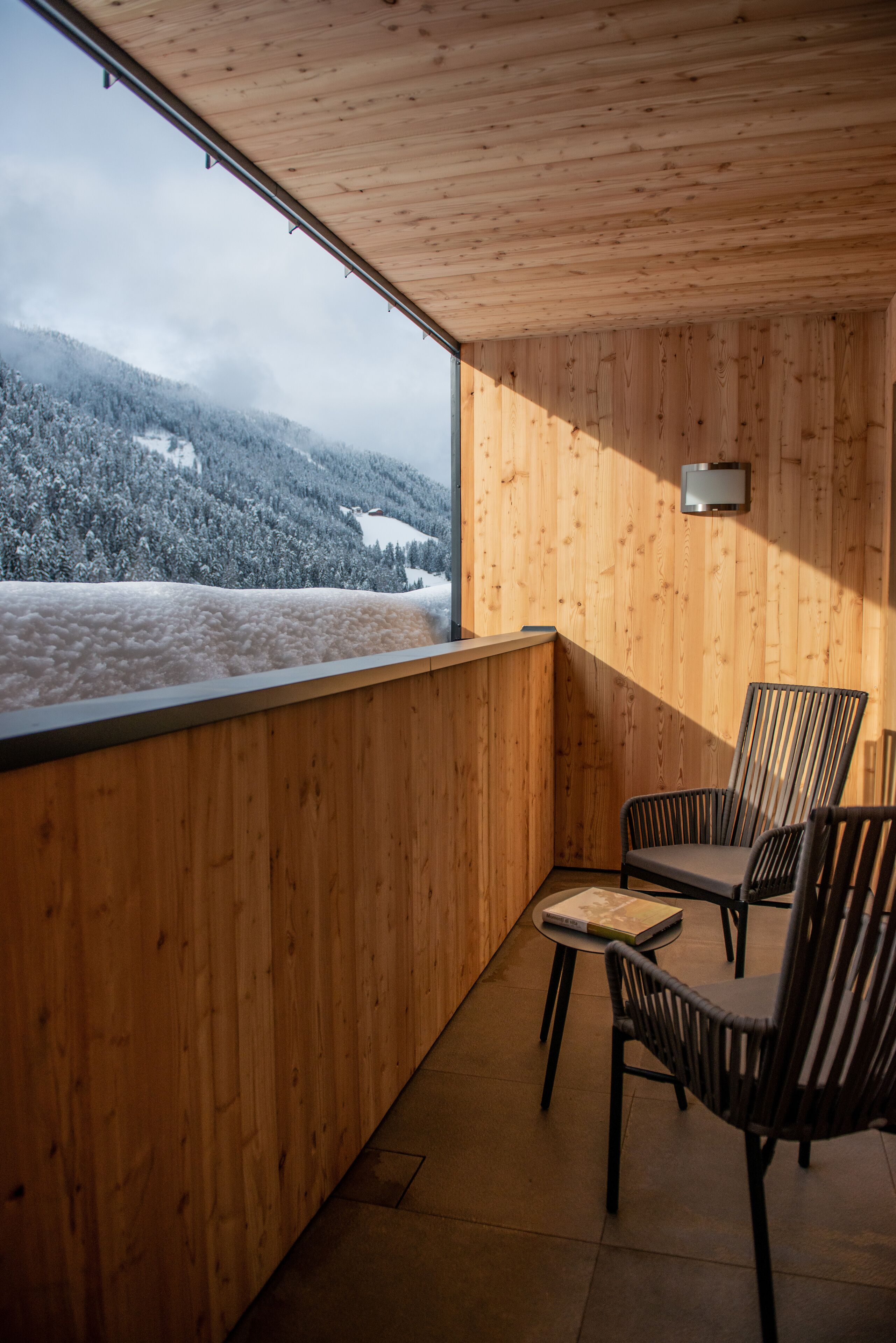 Deluxe Suite, 1 Bedroom, Balcony, Mountain View | Terrace/patio