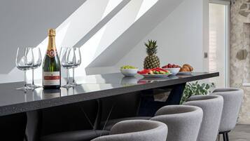 Deluxe Apartment, Terrace | Living area