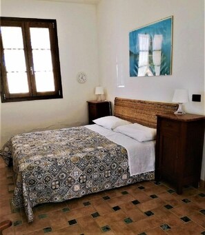 Apartamento, 1 habitación, accesible para personas con discapacidad | 1 dormitorio, sistema de insonorización, cunas gratuitas y wifi gratis