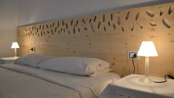 Vierbettzimmer | Minibar, schallisolierte Zimmer, Bügeleisen/Bügelbrett