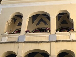 Front of property - Palazzo Conforti B&B (Salerno)