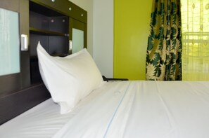ห้องซิงเกิล | โต๊ะทำงาน, เตารีด/โต๊ะรีดผ้า, Wi-Fi ฟรี, ผ้าปูที่นอน