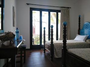 In-room safe, desk, laptop workspace, blackout drapes - Zhimbad B&B by the sea (Capdepera)