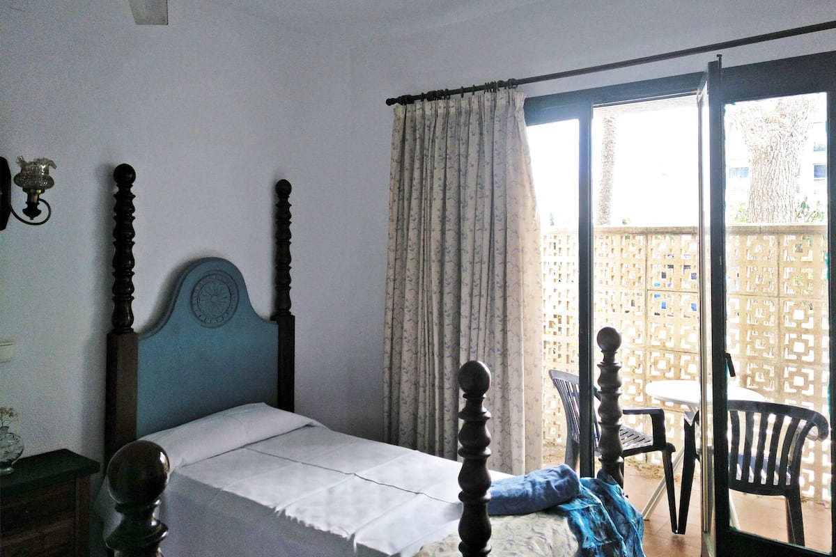Camera Basic con letto matrimoniale o 2 letti singoli | Balcone