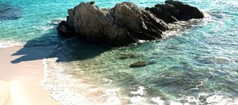 Zhimbad B&B by the sea